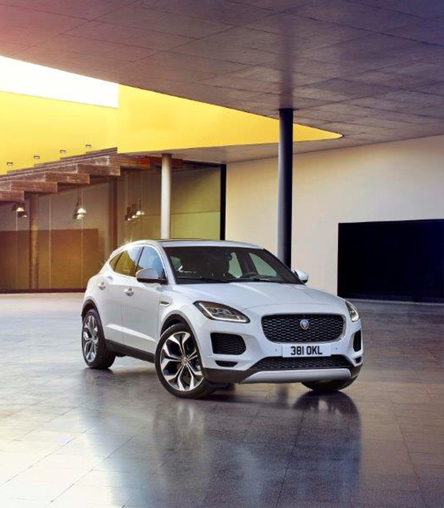 NEW JAGUAR E-PACE - Prelaunch Promotionstour