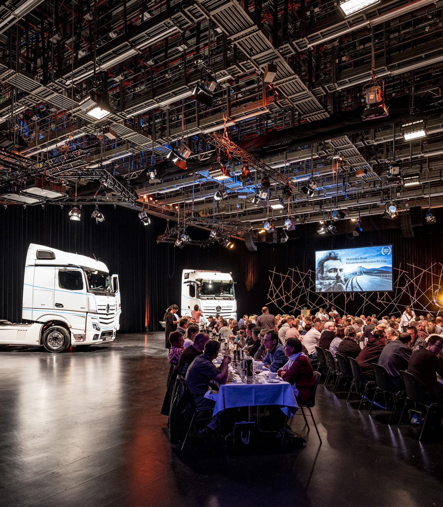 Mercedes-Benz Schweiz AG – Ehrung der Kilometer Millionäre